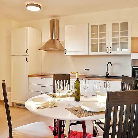 Mario Migros * マカルスカ