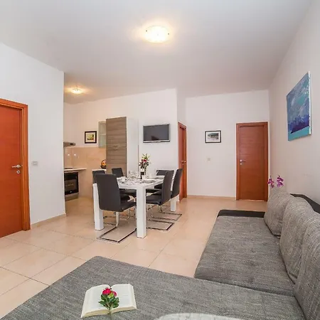Mario Migros Apartament *